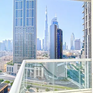 Bnbmehomes - 2br Apt With Burj Khalifa View -1406 دبي